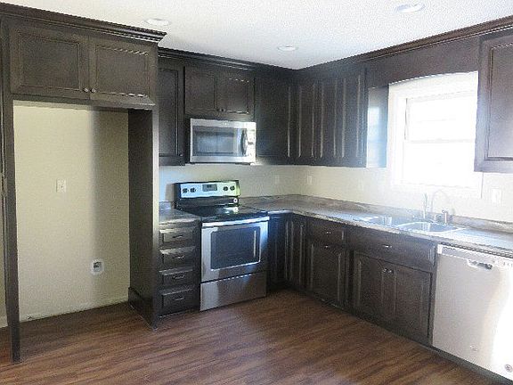 2nd image of 4461 Quarterman Estates Dr