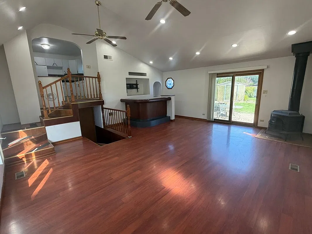 3 bed, 2.0 bath, 1928 sqft, $2,500 — Photo 4