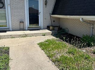 519 Wellington Dr, Dyer, IN 46311
