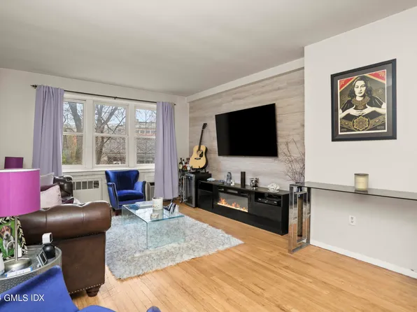 52 Lafayette Pl APT 3I, Greenwich, CT 06830