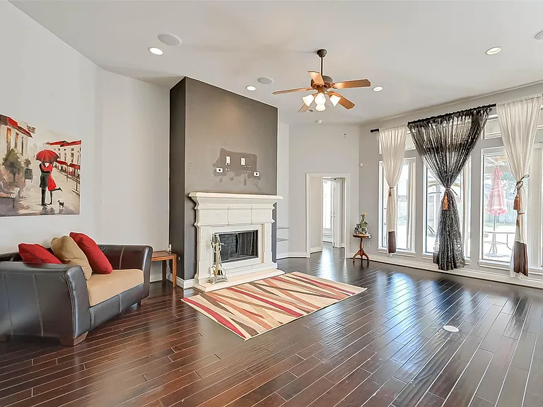 5422 Linden Rose Ln — Photo 12