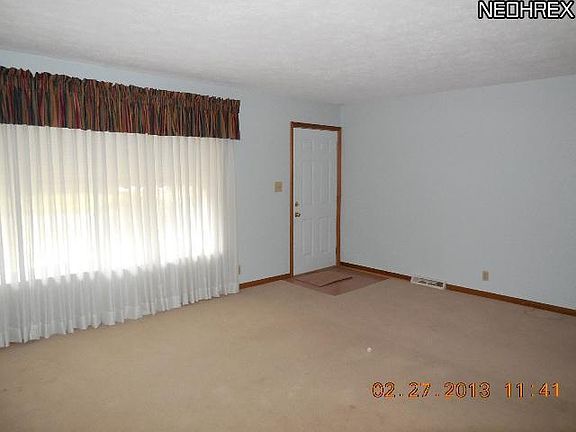 3rd image of 49 Santin Cir