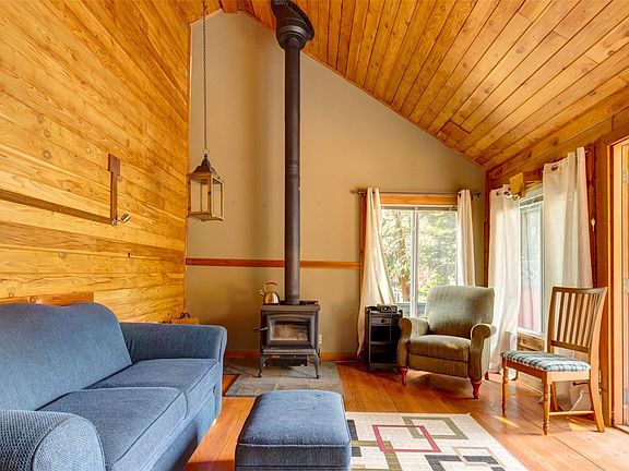 4th image of 3474 Horne Lake Caves Rd Lot 101