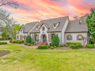 2001 Signal Point Ln, Guntersville, AL 35976