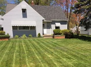 2535 Burnham Rd, Akron, OH 44333