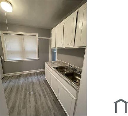 3rd image of 6521 S California Ave #1