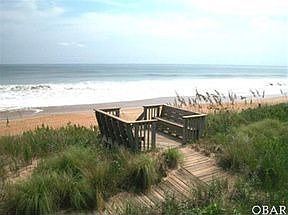 3rd image of 88 Ocean Blvd