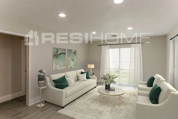 1507 Granbury St — Photo 6
