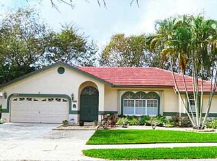5553 NW 39th Ave, Coconut Creek, FL 33073
