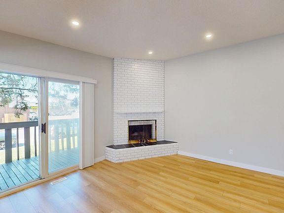 4th image of 12 Silver Springs Dr NW
