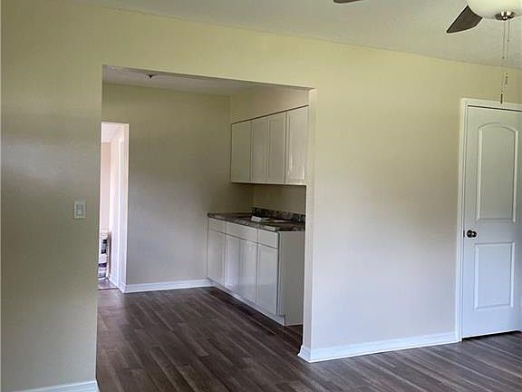 4th image of 815 S 10th Ave
