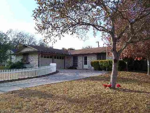 1st image of 101 LITTLE OAKS