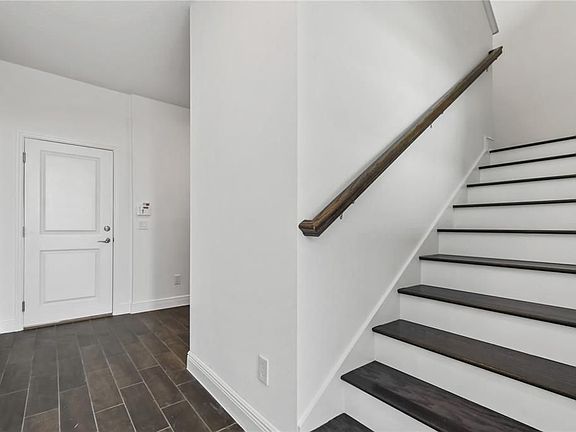 5th image of 14259 Kellogg Ave