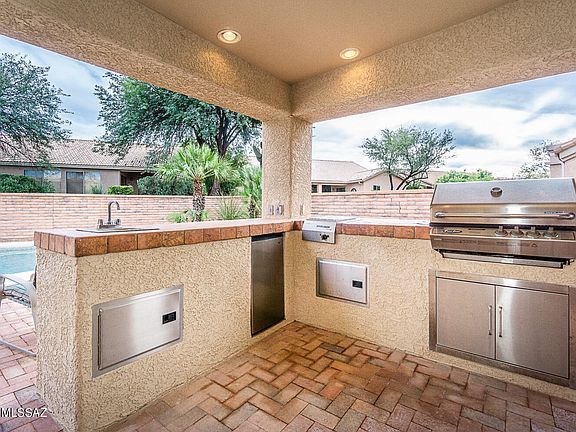 4th image of 1527 N Canyon Wren Pl