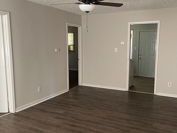 3rd image of 505 Harris Ave #A