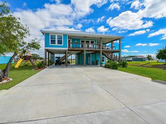 2nd image of 533 W Bayshore Dr