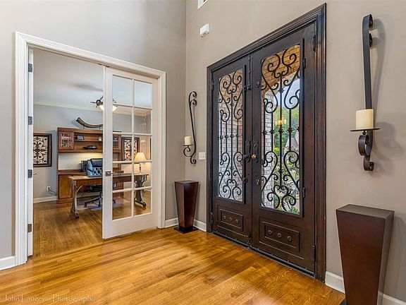 4th image of 8393 Wood Manor Cv