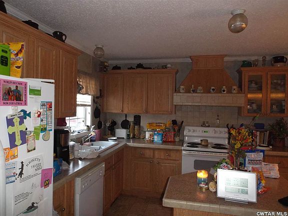 2nd image of 215 Henley Park Ln