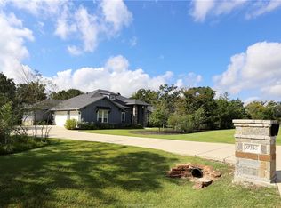 17336 Makawee Ct, College Station, TX 77845