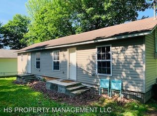 909 W Old Route 66 #B, Strafford, MO 65757