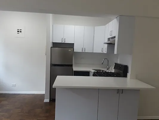 Rented by Solil Management | media 4