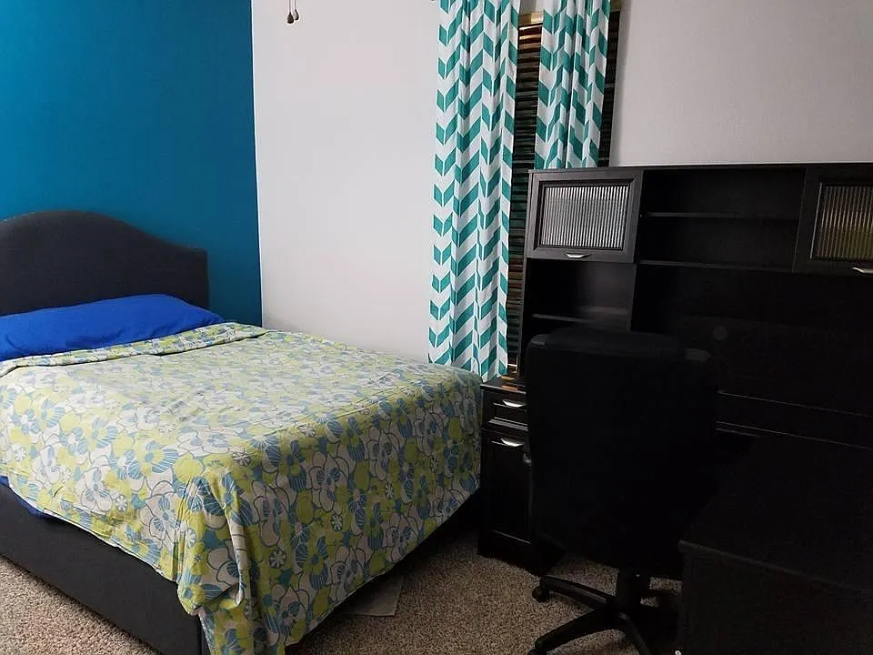 3 bed, 2.0 bath, 1670 sqft, $2,150 — Photo 4