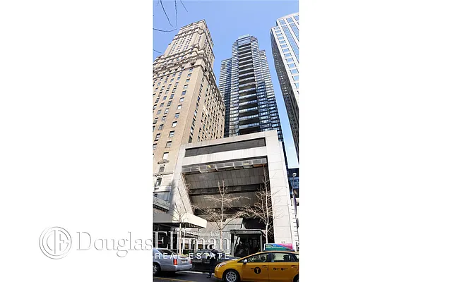 Rented by Douglas Elliman | media 15