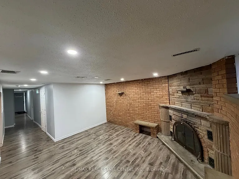 33 Prouse Dr — Photo 6