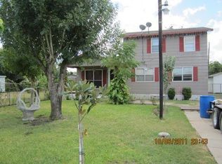 722 Charles Ave, Raymondville, TX 78580