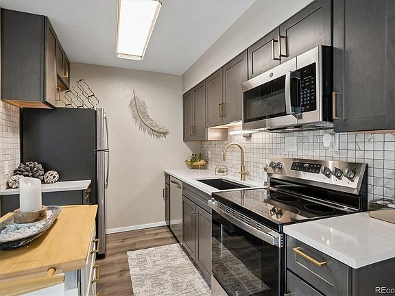5th image of 1820 Newland Court #205
