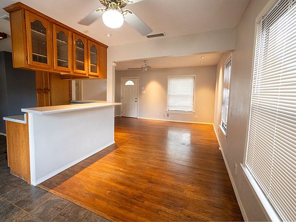 5th image of 10546 Newcombe Dr