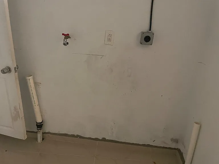 Unit Photo