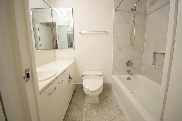 Rented by Oxford Property Group | media 6