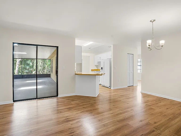 722 Carnival Ter — Photo 12