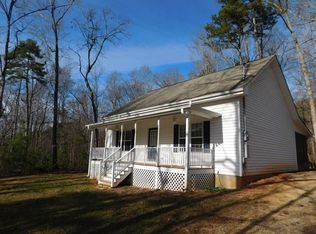 184 Park St, Lavonia, GA 30553