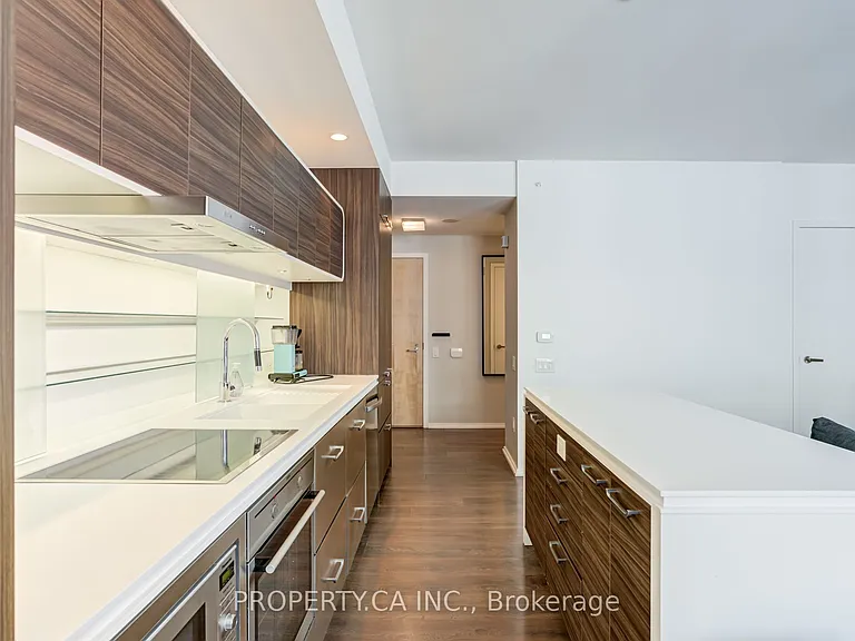 45 Charles St E #502 — Photo 4