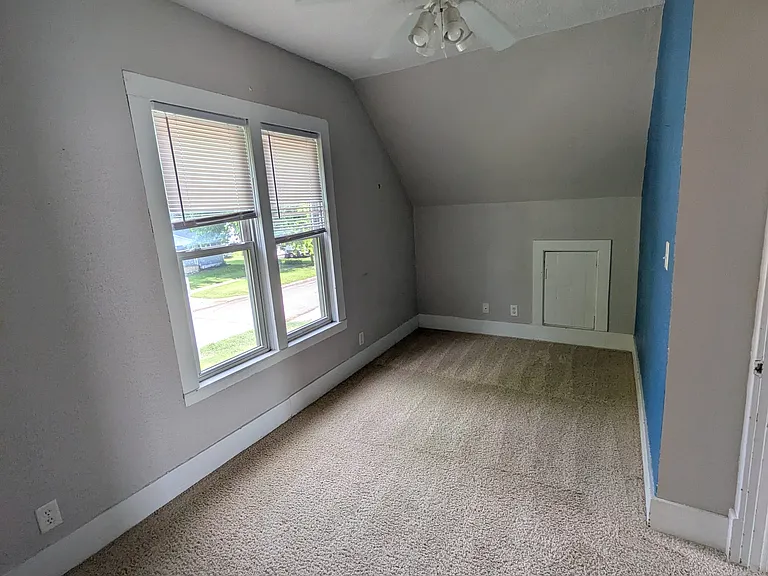 520 Allen Ave — Photo 11