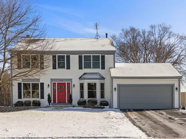 1402 Cherry Dr, Batavia, IL 60510