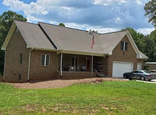 839 One Mile Ln, Carnesville, GA 30521