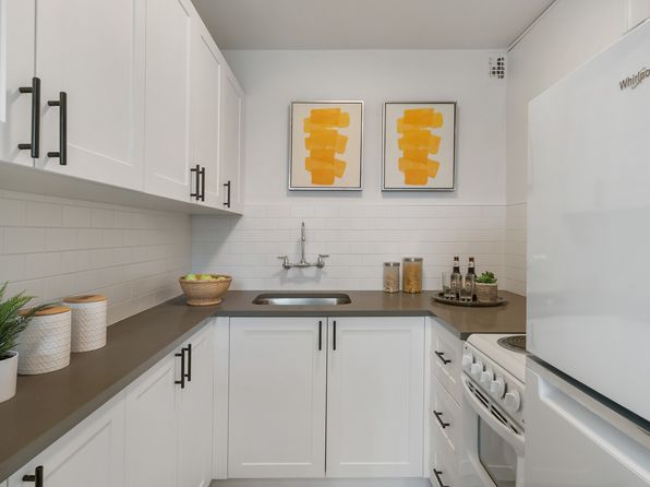 1305 NE 43rd St APT 510