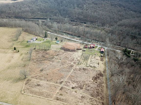 3rd image of 248 Garards Fort Rd
