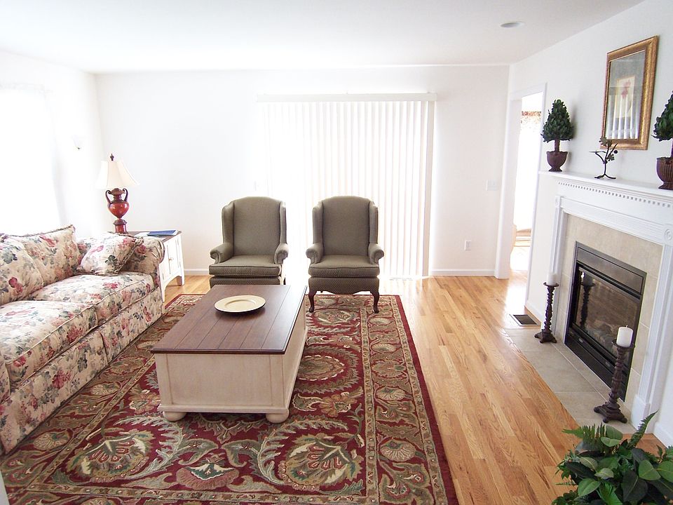 Living room with fireplace