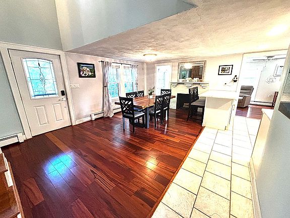 4th image of 141 Wilmington Rd