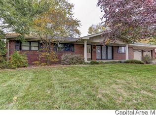 7 Pinehurst Dr, Springfield, IL 62704