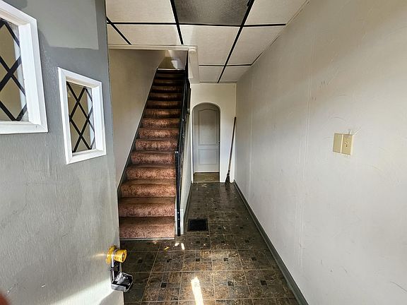 3rd image of 124 W Eugene Ave #2