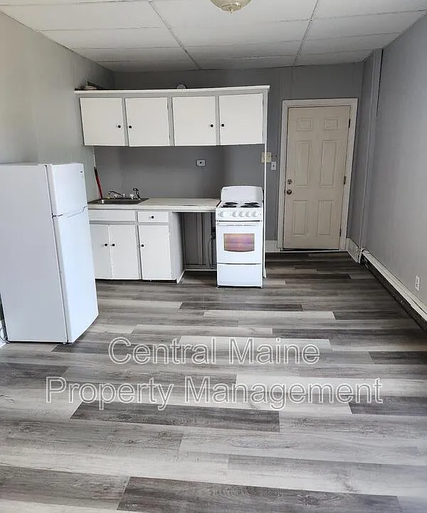 85 Pine St #4
