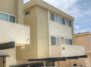 225 35th St, Manhattan Beach, CA 90266