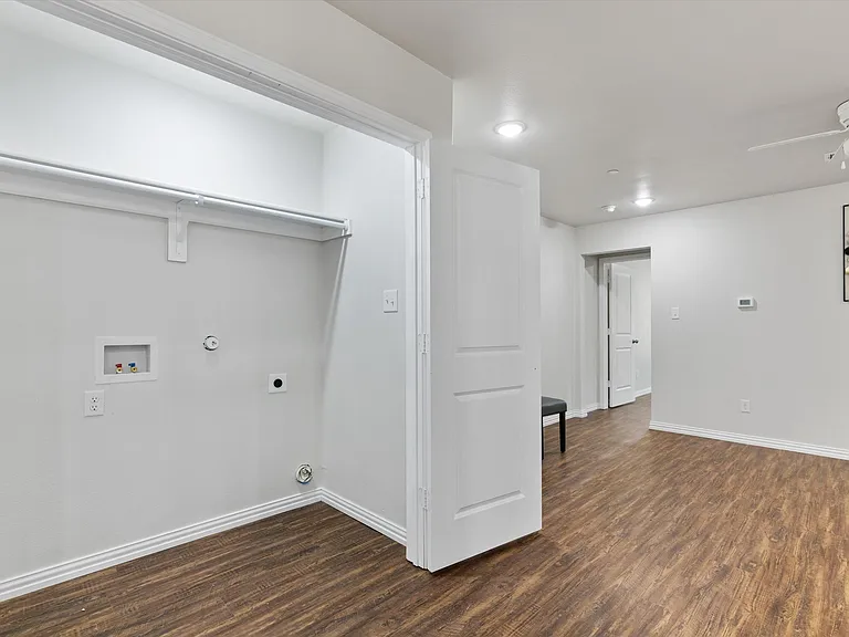 6200 Wilhitte Dr — Photo 15
