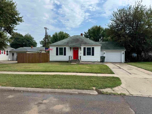 522 E 12th St, Hastings, NE 68901