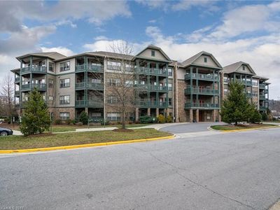 9 Kenilworth Knls APT 319, Asheville, NC, 28805